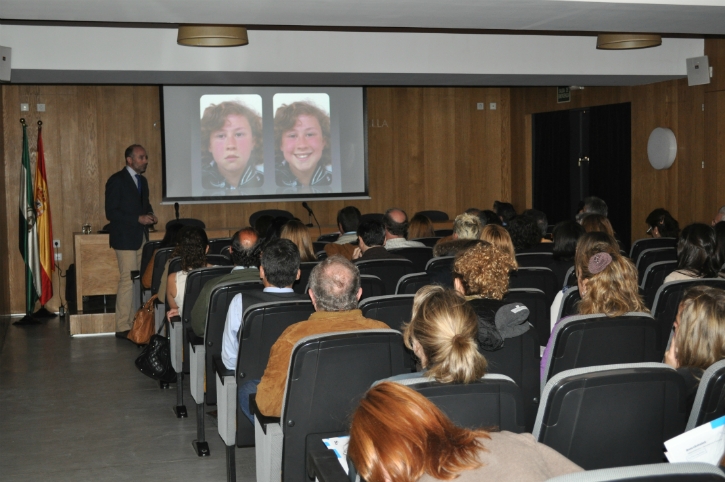 Curso en el Colegio de Dentistas de Sevilla.